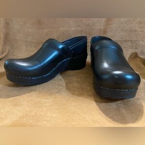 Black Professional Dansko Clogs